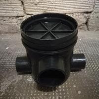 2 Pozzetti in polietilene a saldare 4 vie nuovi