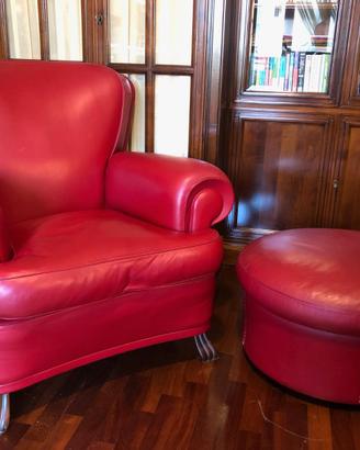Frau Elisir – poltrona e pouf in pelle, rara