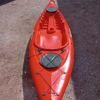 Kayak singolo sit-on-top nuovo + pagaia