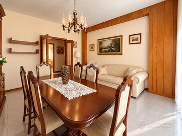 4 LOCALI A CASTELFIDARDO