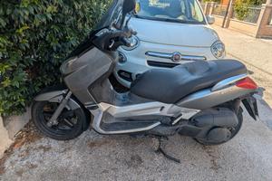 Yamaha xmax 250