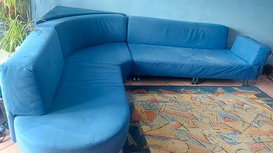 Divano angolare blu 320×248 cm