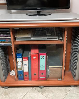 Mobile in legno porta tv con ruote