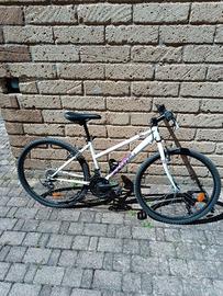 Mountain bike Btwin 26"