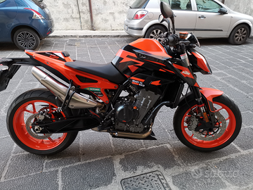 Ktm 890 Duke gp 2023