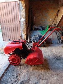 Motozappa Moto Guzzi d'epoca da giardinaggio