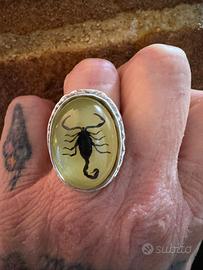 anello con Scorpione  