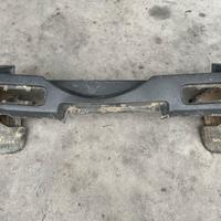 Paraurti posteriore grigio Nissan Terrano 1994