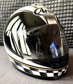 Casco Arai