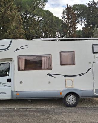 Camper Mansardato McLouis Trend Plus usato