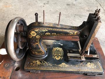 Macchina da cucire antiquariato