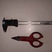 Forbice più calibro 