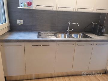  cucina completa di elettrodomestici 