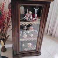 vetrina grande arte povera