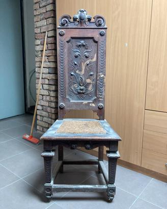 Sedia antica da restauro