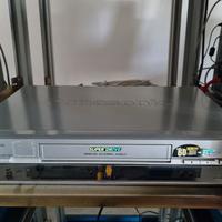 VIDEOREGISTRATORE SVHS PANASONIC NV-HS830