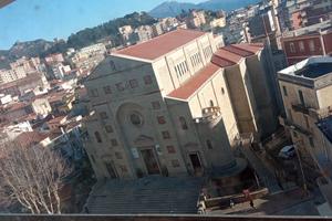 SINGOLA AL CENTRO con SPESE INCLUSE