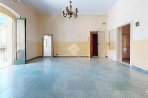 CASA SEMINDIPENDENTE A ORIA