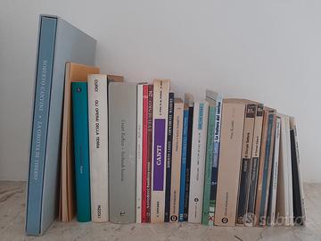 24 libri di poesia assortiti