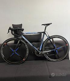 Bici da corsa in carbonio