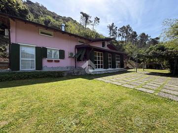 VILLA SINGOLA A SESTRI LEVANTE