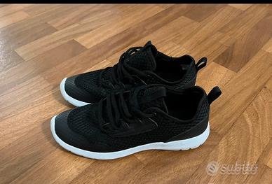 Scarpe da ginnastica NUOVE