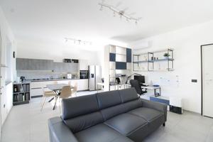 CASA INDIPENDENTE A PINETO