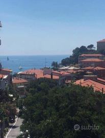 Giugno in Liguria Celle Ligue vista mare