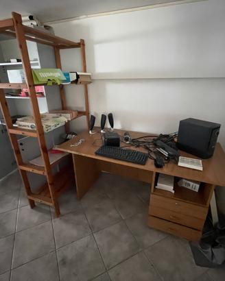 Ufficio mobilia/elettronica/strumenti