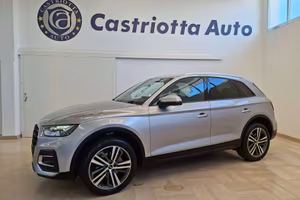 Audi Q5 40 2.0 tdi mhev 12V Business quattro s-tro
