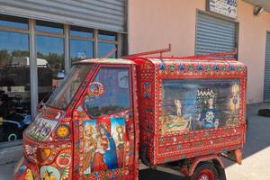 Piaggio ape 50 dipinta siciliana settimana santa