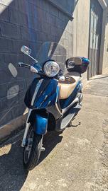 Piaggio Beverly 300 Tourer 