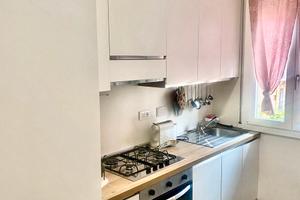 Ampio e moderno trilocale con balcone