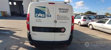 Portelloni paraurti stop Fiat Doblò 2011