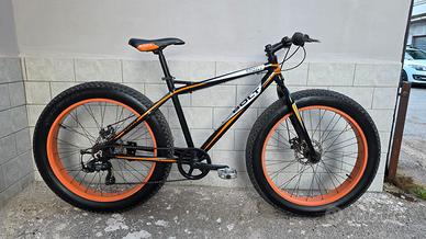 Bicicletta Fat Bike in Alluminio con freni a disco