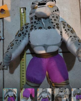 raro peluche di Tai Lung di Kung Fu Panda,