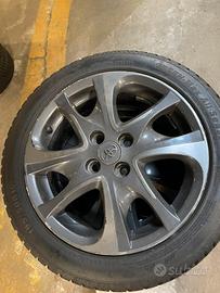 Kit pneumatici + cerchi originali Toyota Yaris