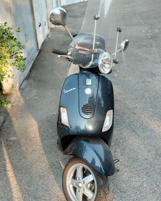 Piaggio Vespa 150 LX