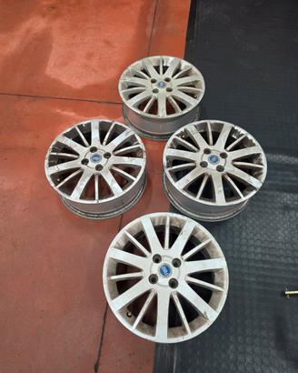 cerchi in lega .per fiat grande punto