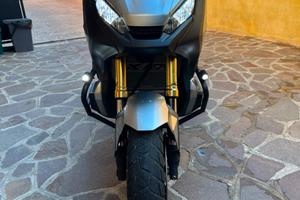Honda xadv750