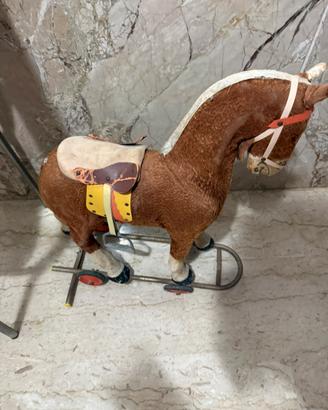 Cavallo a ruote vintage anni 60/70