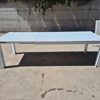 tavolo allungabile con sedie