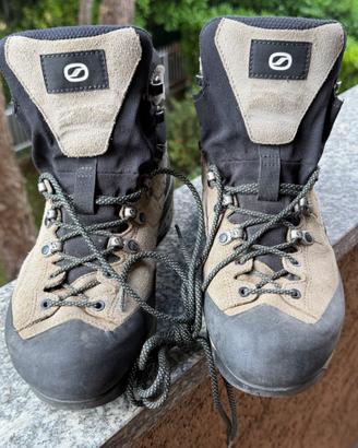 Scarponcini da trekking