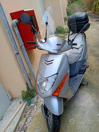 Honda lead 100 