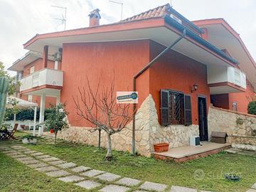 Villa bifamiliare ristrutturata