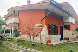 Villa bifamiliare ristrutturata