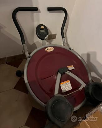 Attrezzo per addominali