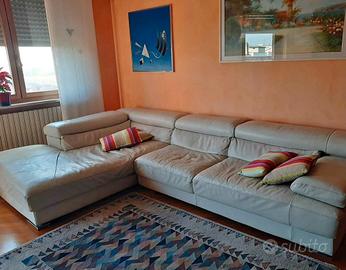 DIVANO PELLE/TRASPORTO GRATUITO 