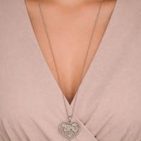 Collana lunga con ciondolo a cuore