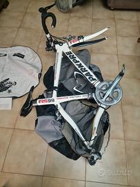 Bici da corsa modello IRS x atleta femminile